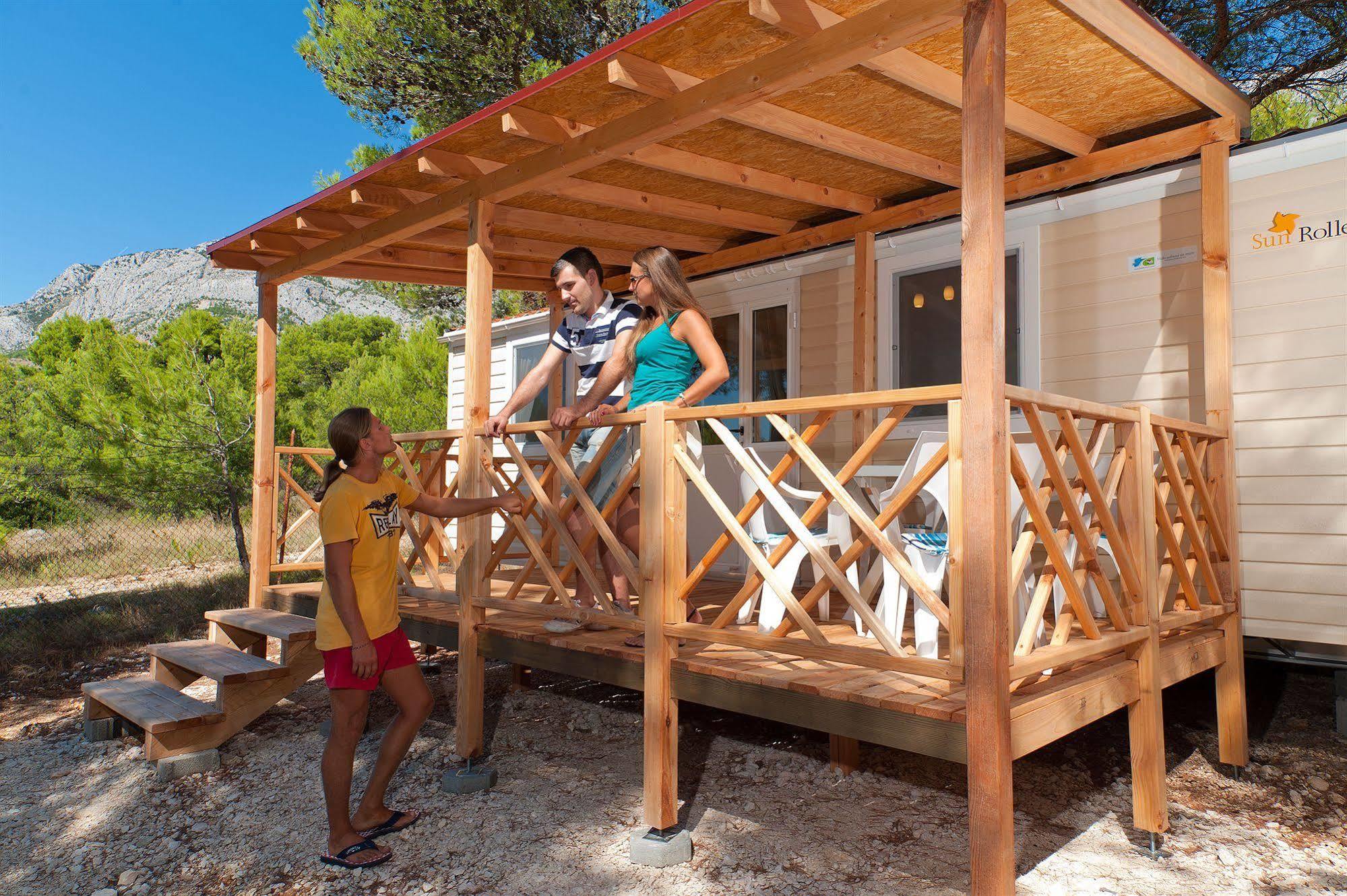 Mobile Homes Basko Polje Campground Baška Voda Екстериор снимка